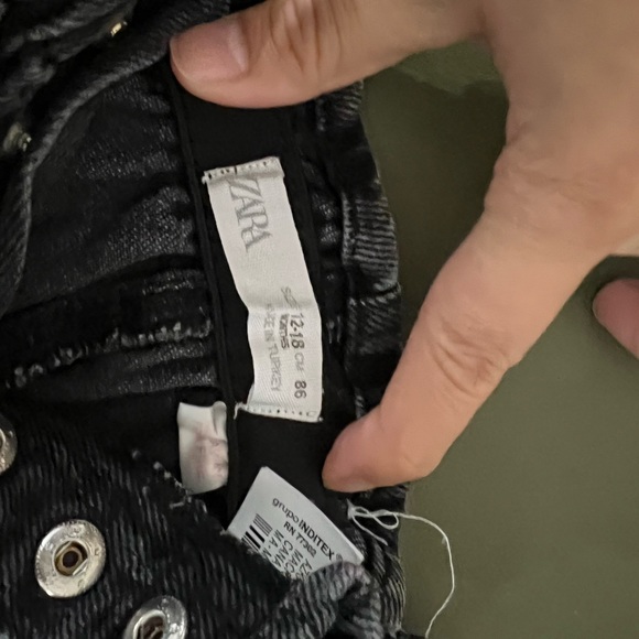 Zara black paperbag jeans - Picture 3 of 3